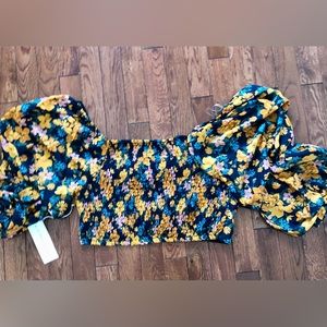 Floral Puff-Sleeve Crop Top